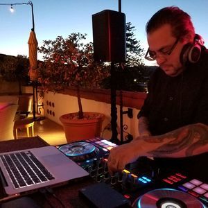 Meet your Posher, Robbie